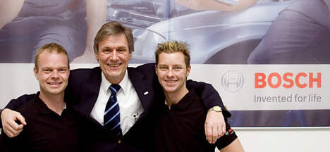 Jan Magnussen og Martin Jensen sammen med Bosch’s adm. dir. Wolfgang Dubois.